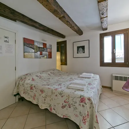 Ca' Biennale Ac Wi-fi Apartment Venice